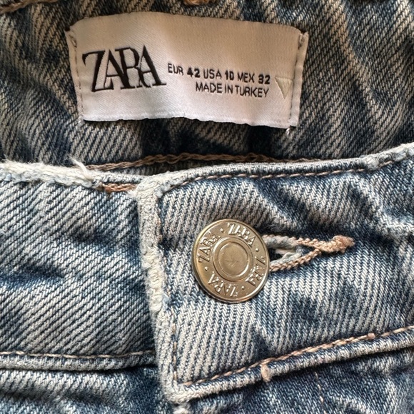 ZARA Classic Blue Denim Jeans - Picture 5 of 6